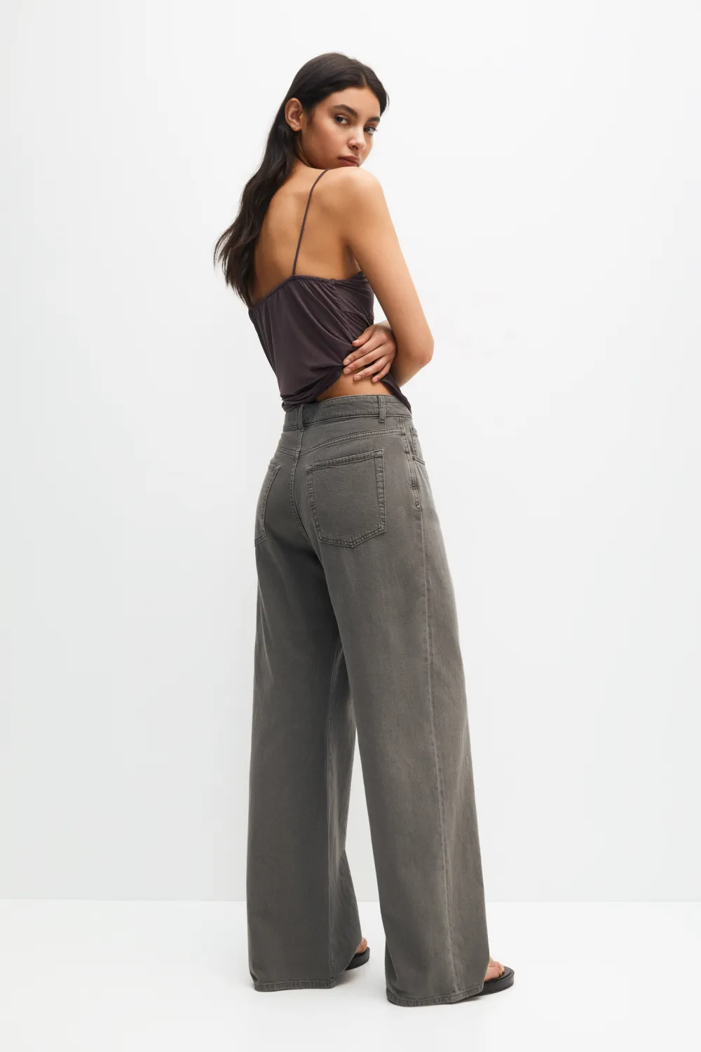 Pantalón fluido wide leg