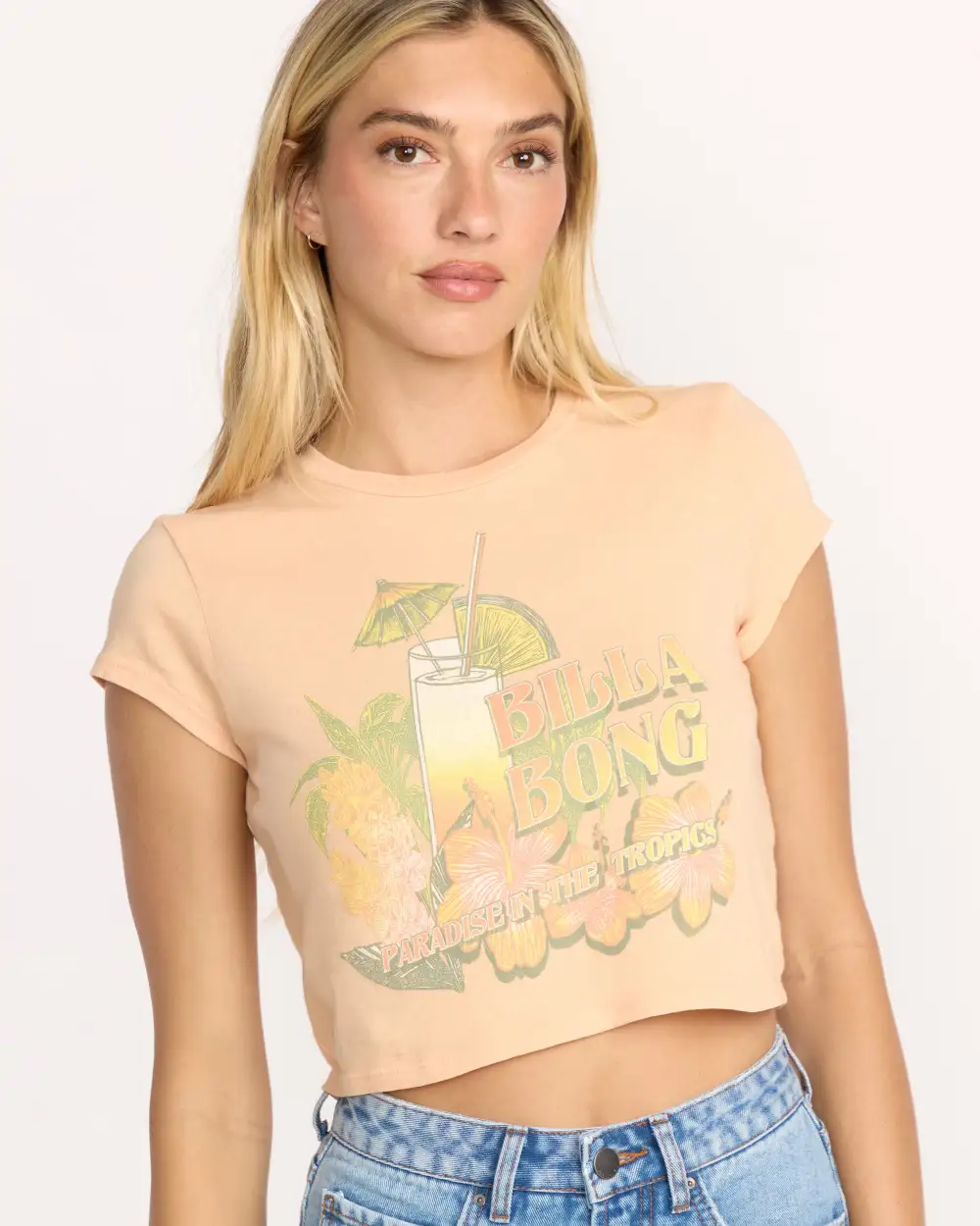 Vacay Awaits Tee - Sunstone