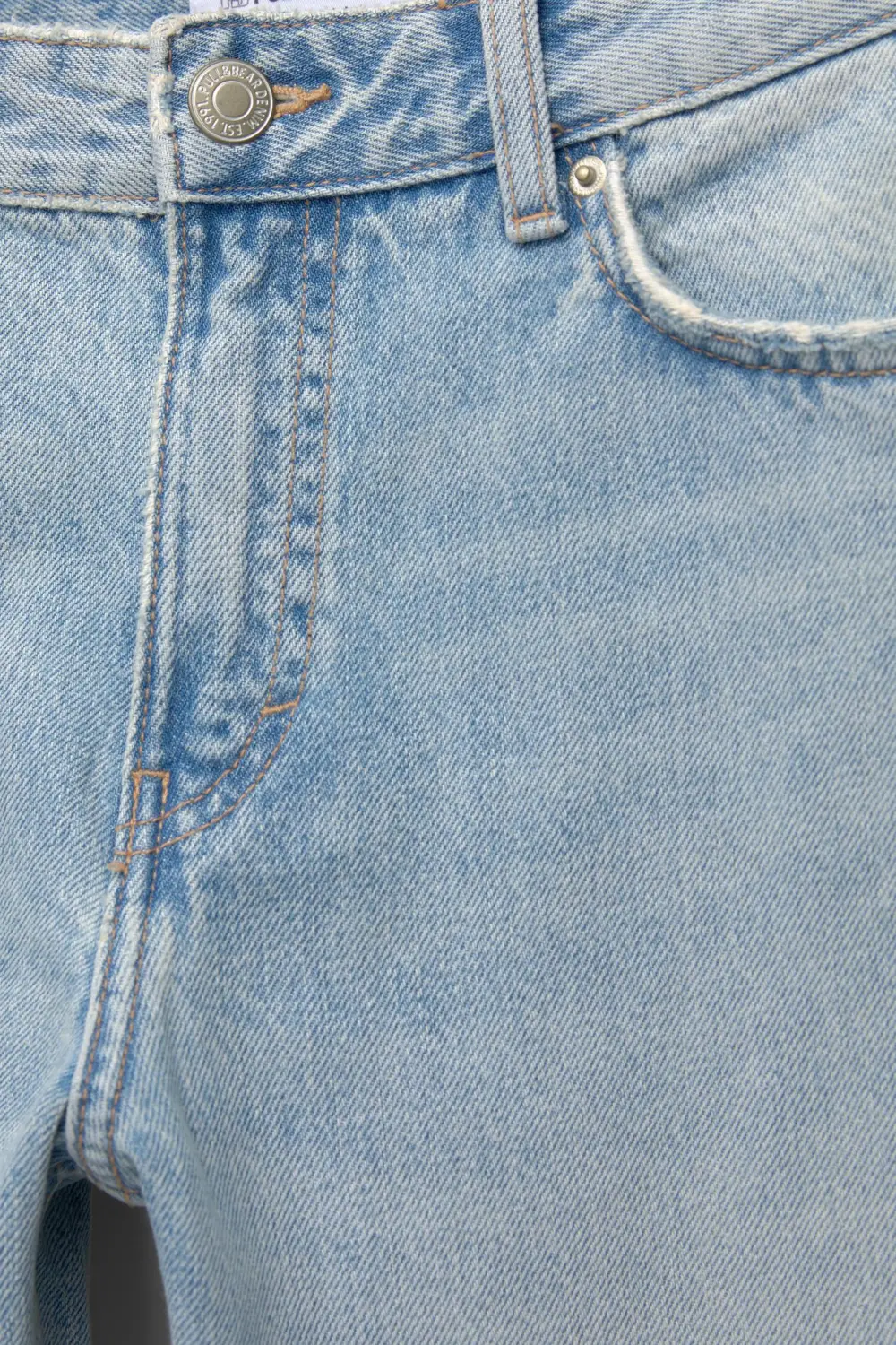 Jeans rectos tiro medio