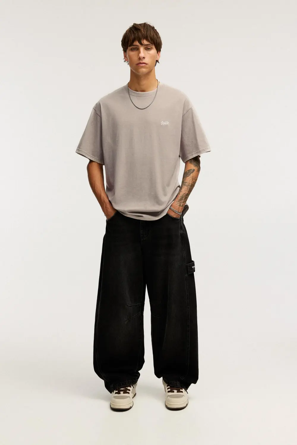 T-shirt with STWD logo