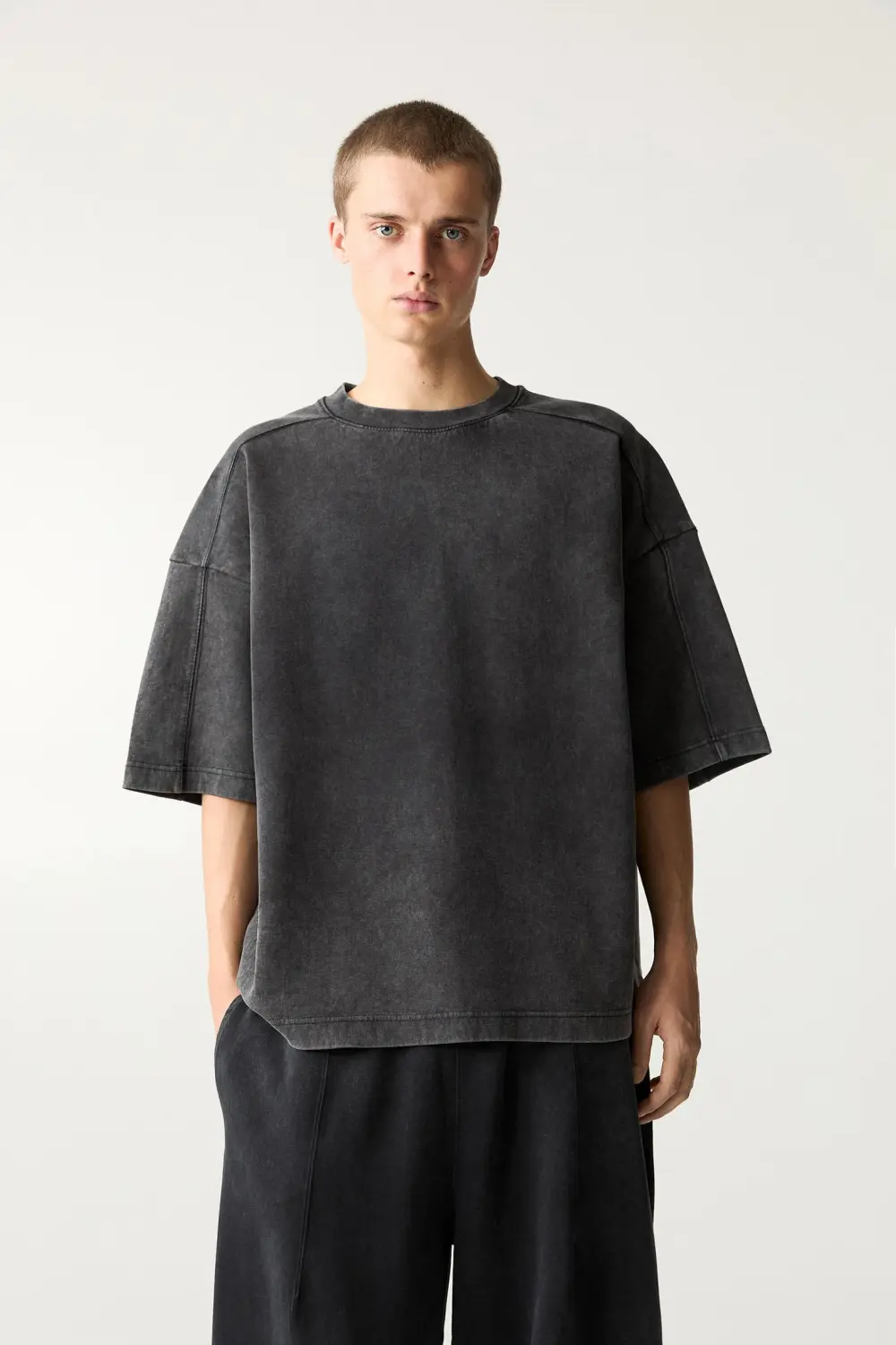 Boxy short sleeve sweatshirt