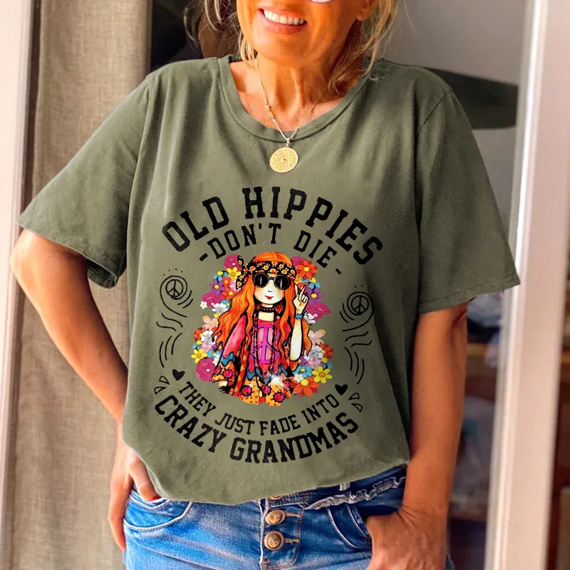 Old Hippie Don't Die Women's Casual Tees