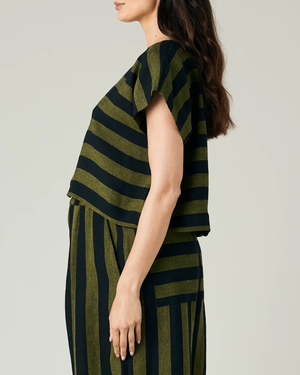 BLACK & OLIVE STRIPE LINEN TOP
