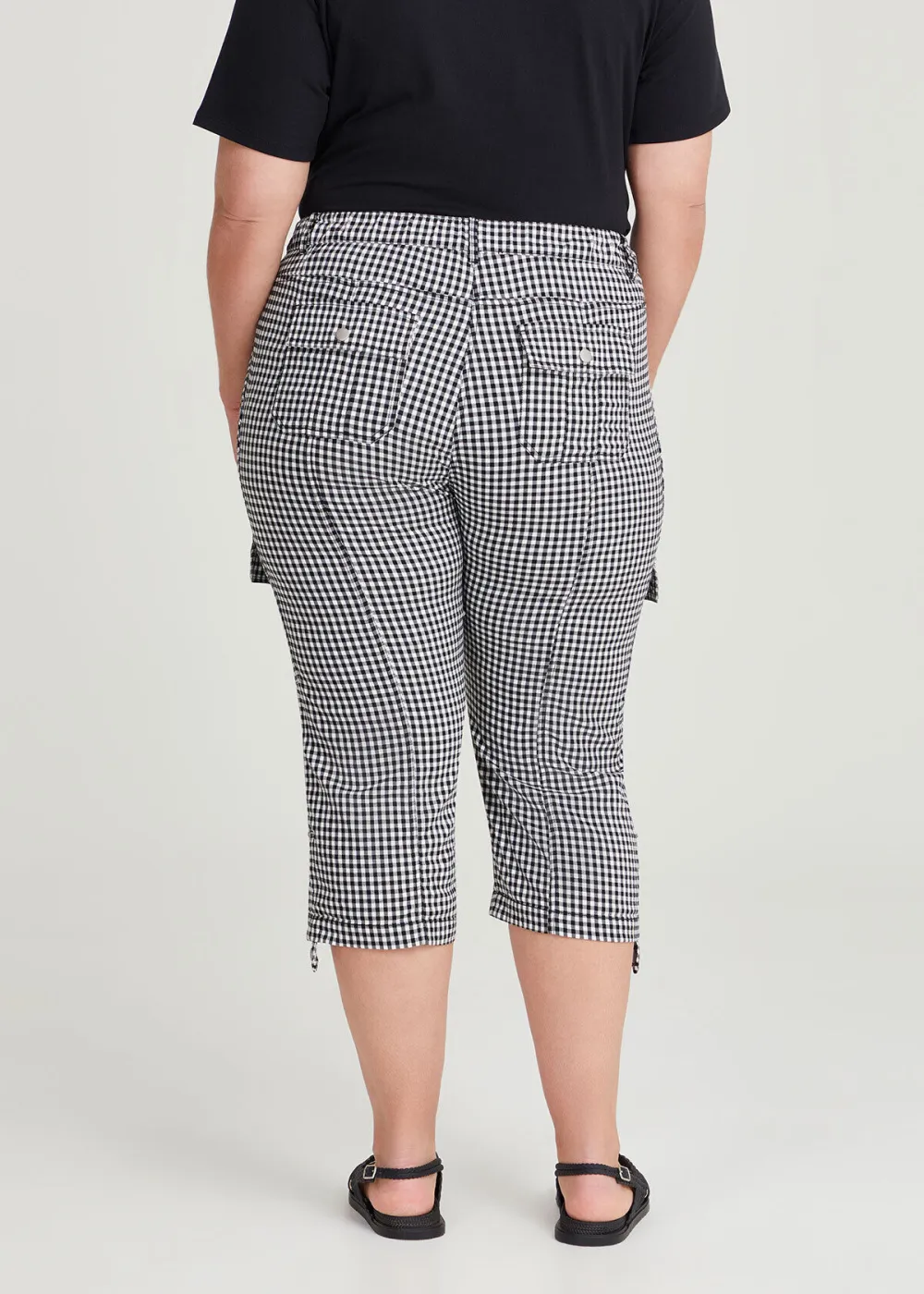 Castaway Gingham Cargo Crop Pant