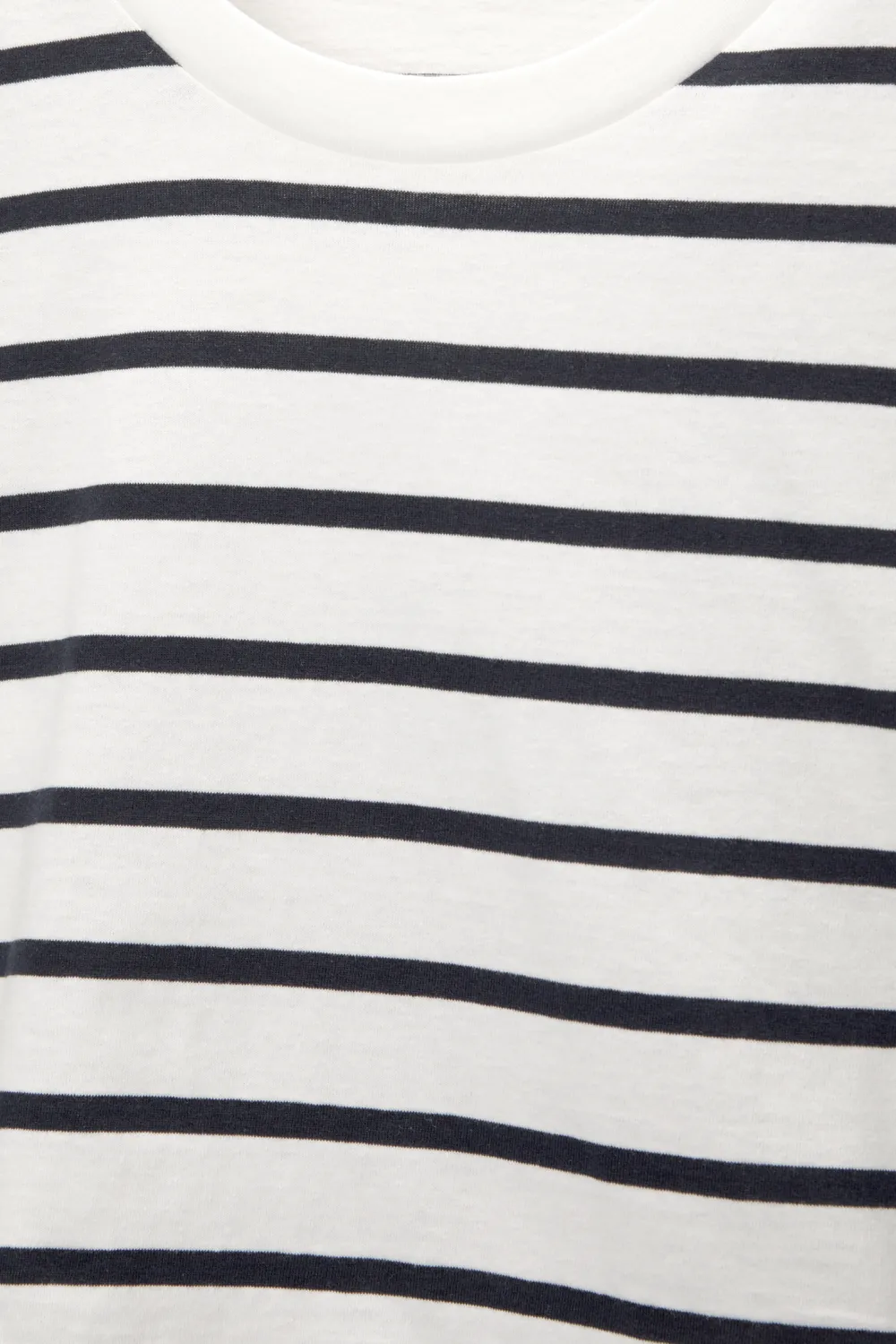 Camiseta cropped básica