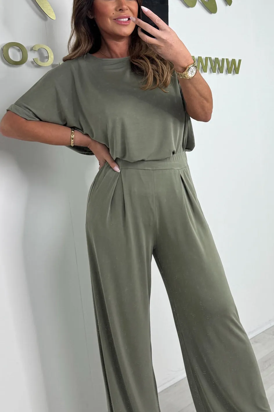 Women'S Solid Color Casual Short-Sleeved Top And Pants Two-Piece Set