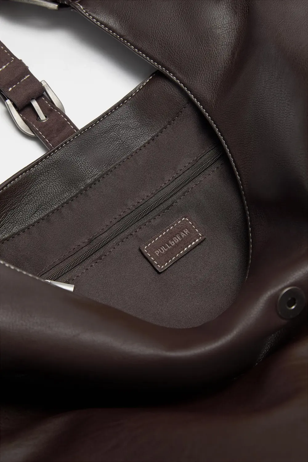 Bolso shopper hebilla efecto piel