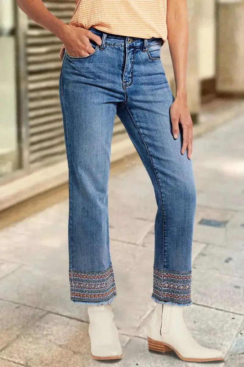 Wash Embroidery Raw Hem Mid Rise Crop Jeans