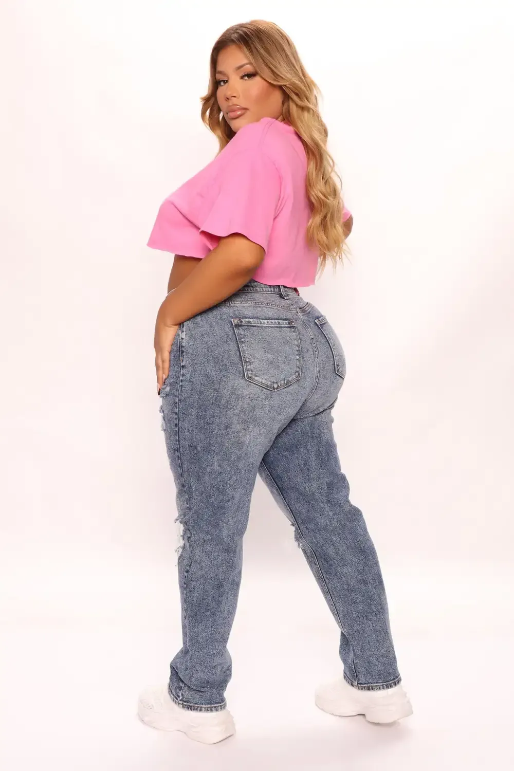 Go Off Boyfriend Distressed Jeans - Medium Blue Wash