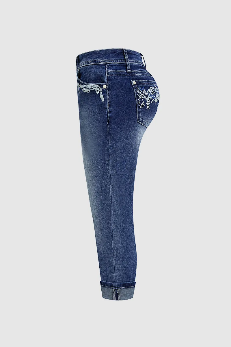 Wash Embroidery Pocket Roll Hem Mid Rise Capri Jeans