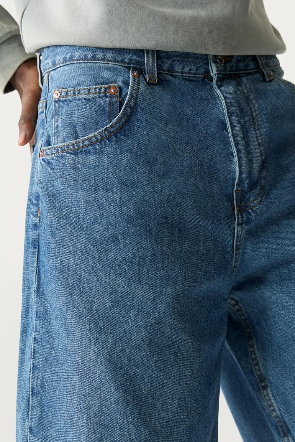 Baggy denim Bermuda shorts