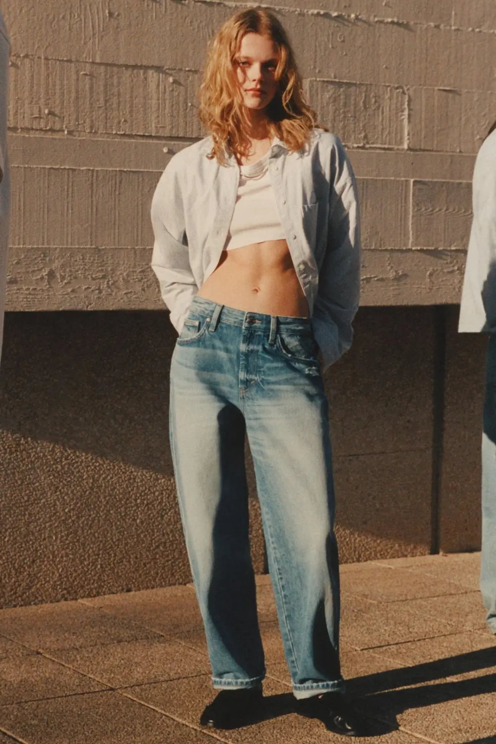 Jeans barrel tiro medio