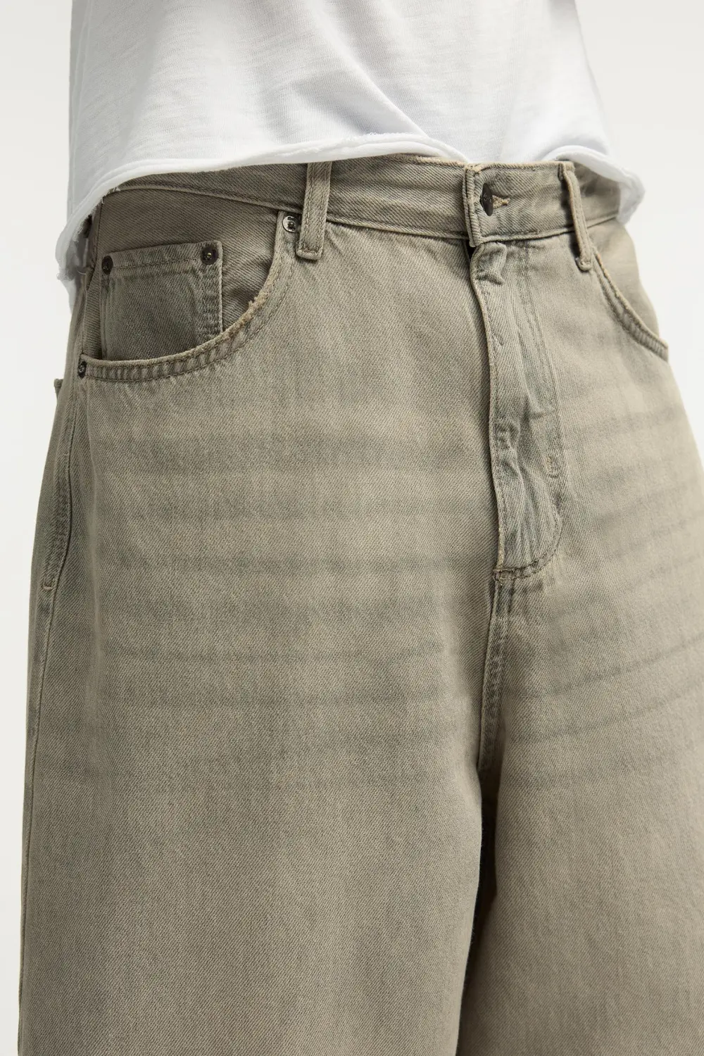 Super baggy washed finish jeans
