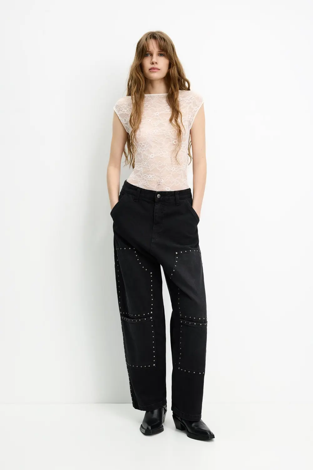 Short sleeve lace bodysuit