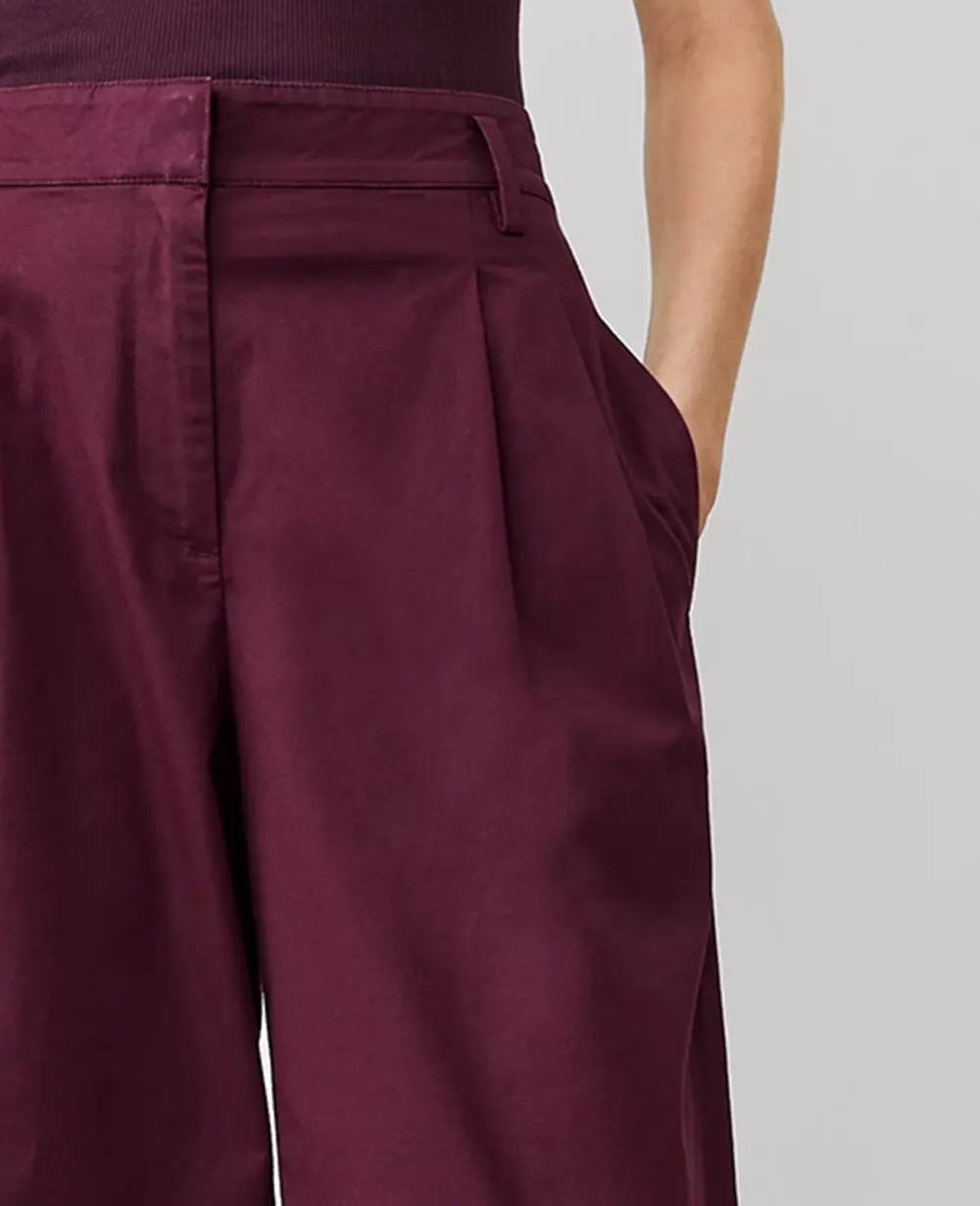 Topstitched Wide-Leg Pant