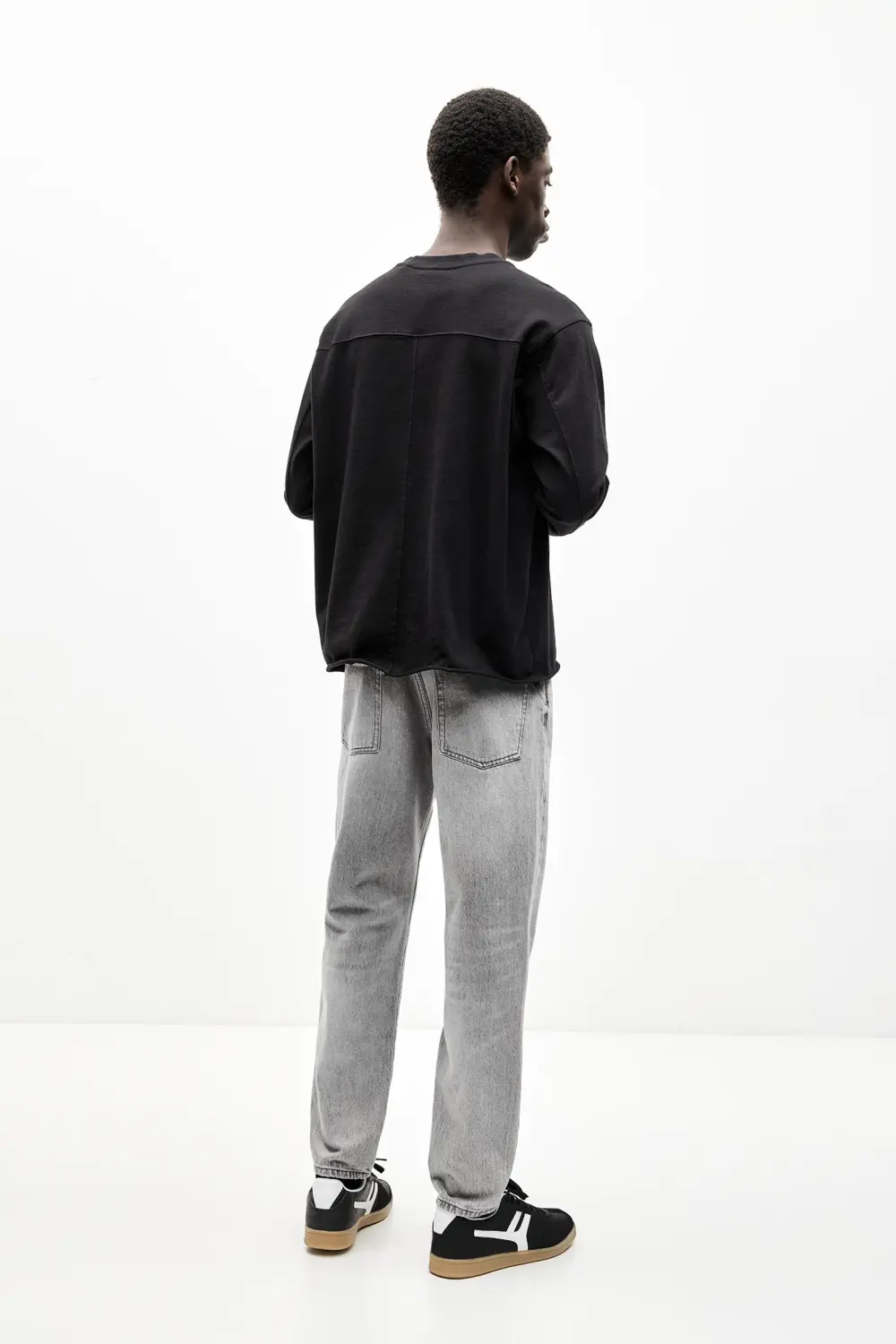 Standard jeans