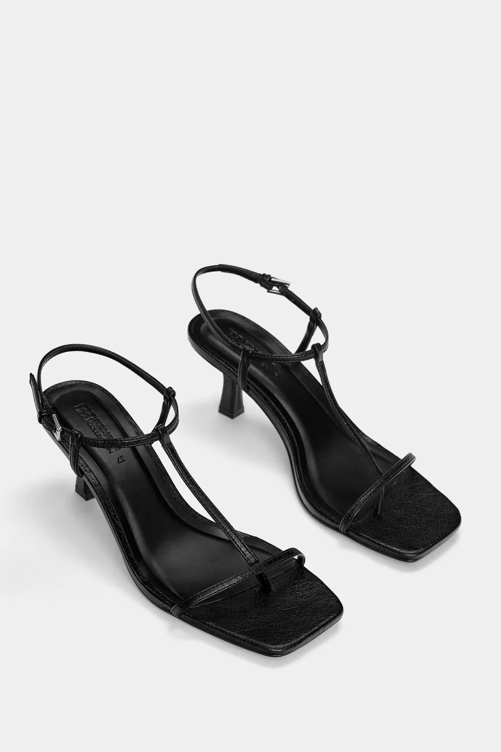 Sandalias tacón tira