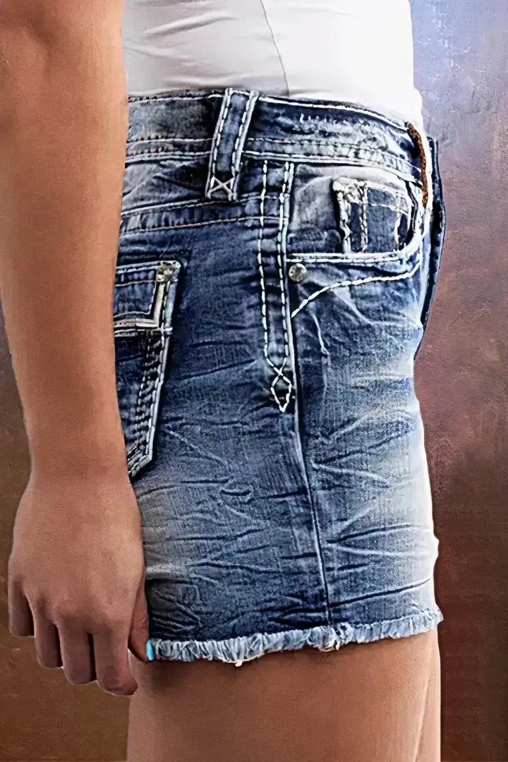 Wash Raw Hem Flap Pocket Mid Rise Denim Shorts