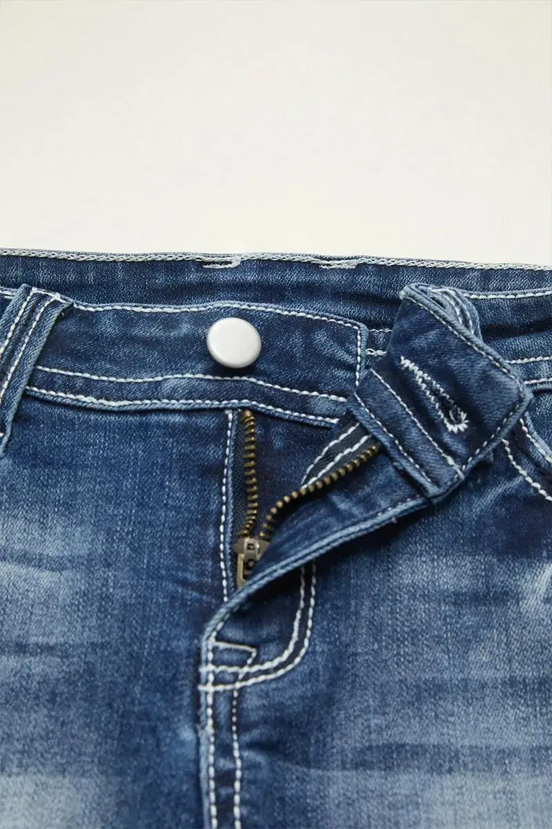 Stitch Flap Pocket Raw Hem Mid Rise Denim Shorts
