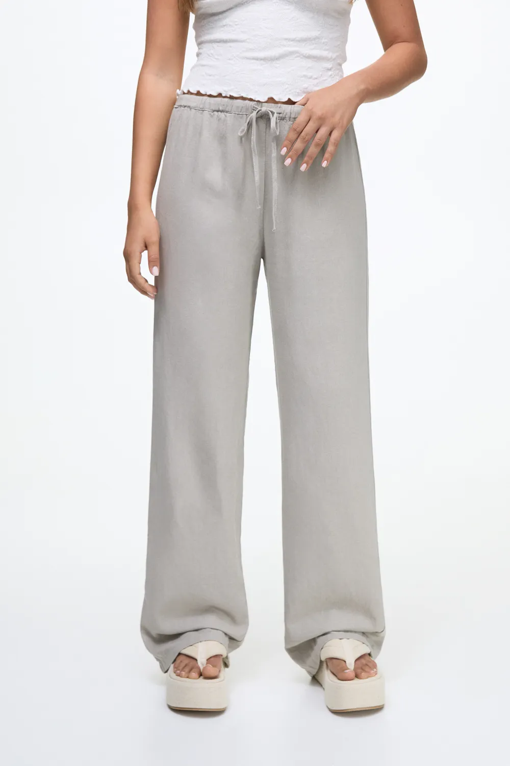 Pantalón fluido con lino
