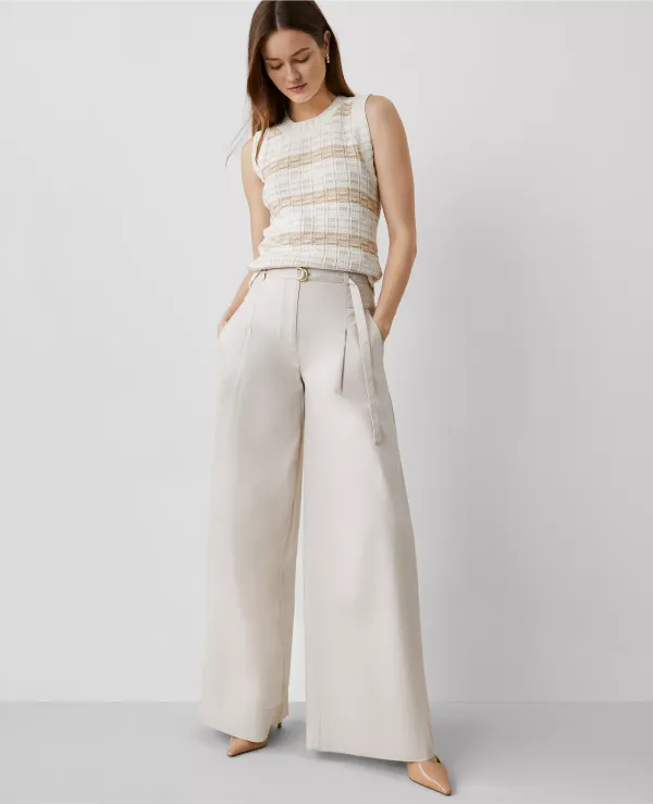 The Statement Wide-Leg Pant