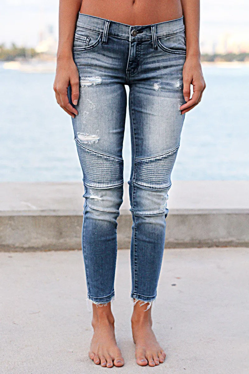 Ripped Raw Hem Low Rise Moto Crop Jeans