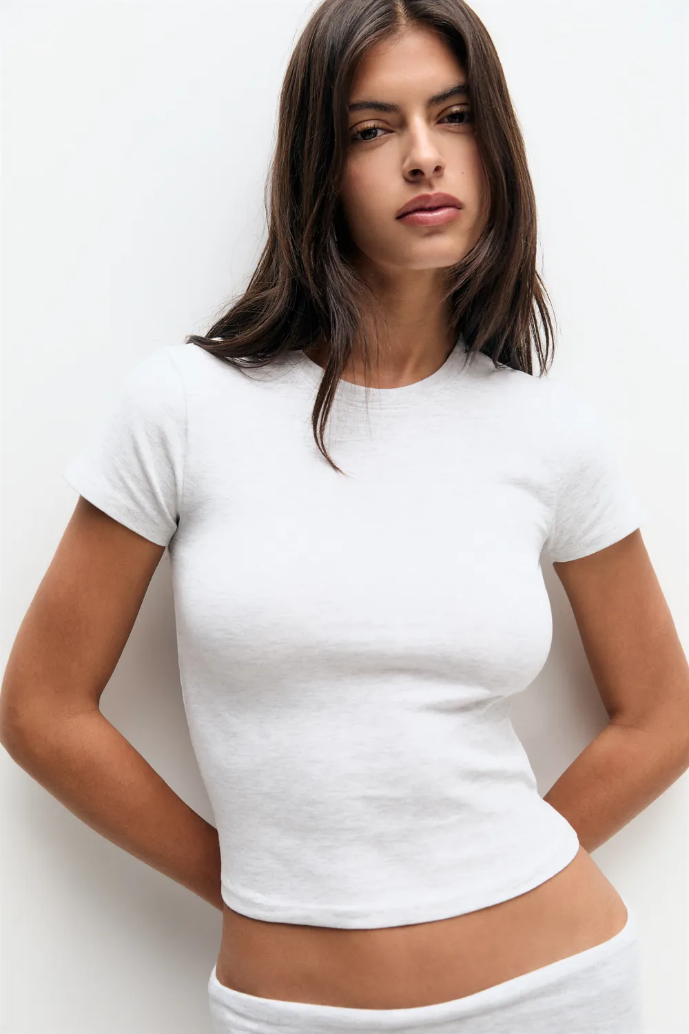 Camiseta básica ajustada manga corta