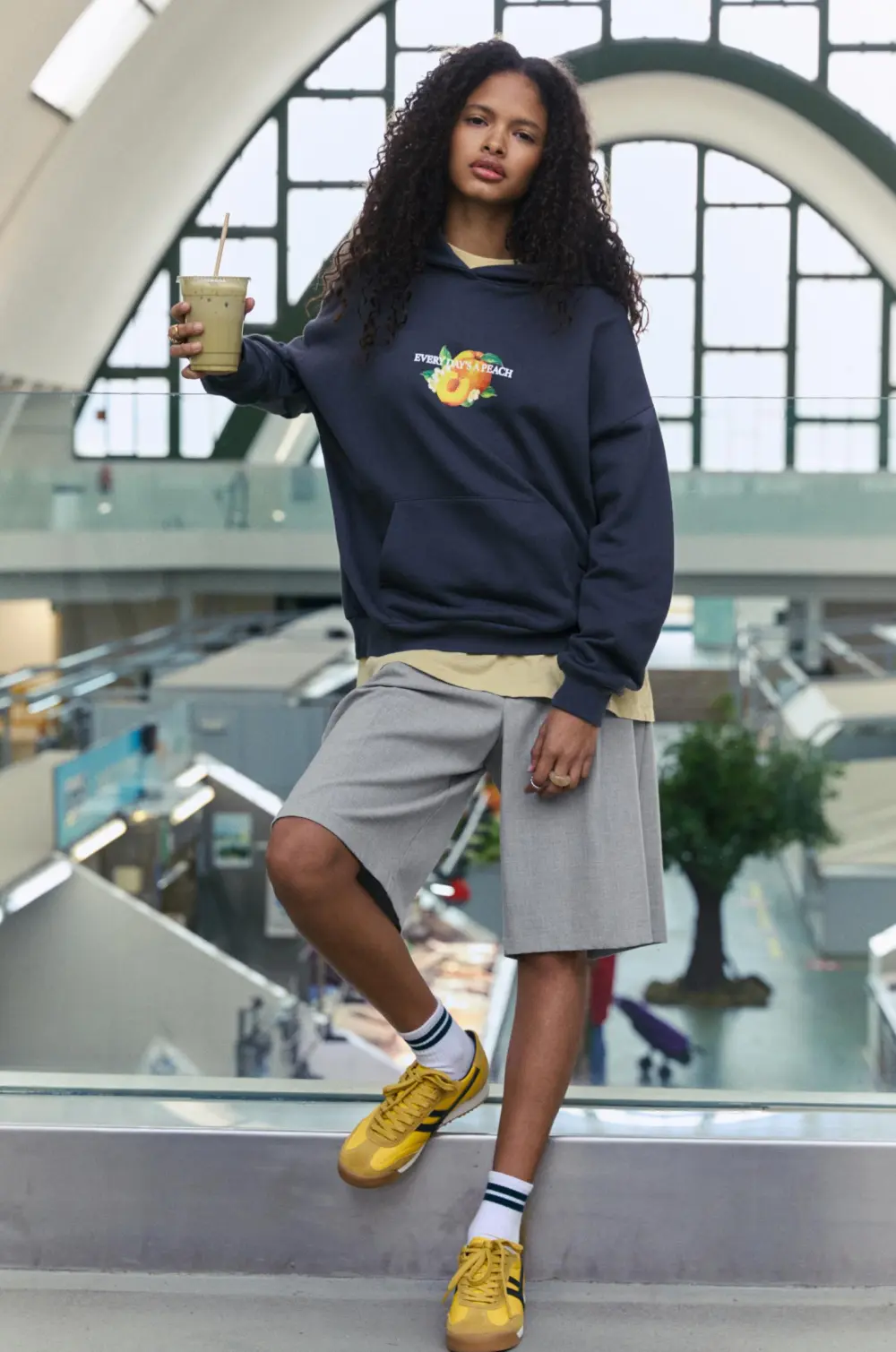 Sudadera capucha melocotón