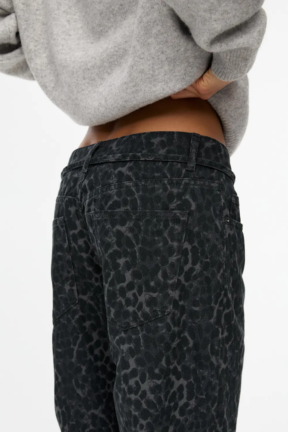 Jeans baggy leopardo