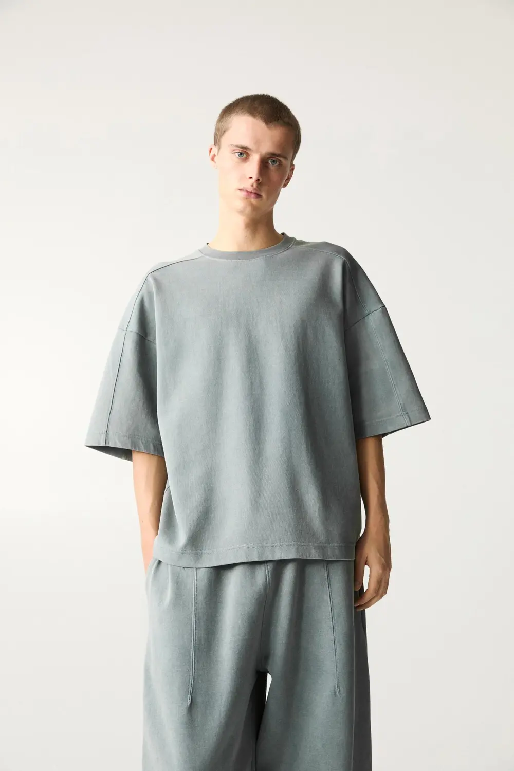 Boxy short sleeve sweatshirt