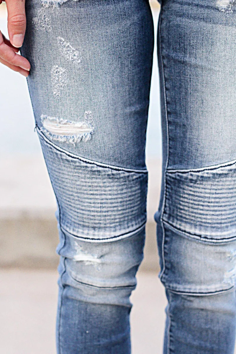 Ripped Raw Hem Low Rise Moto Crop Jeans
