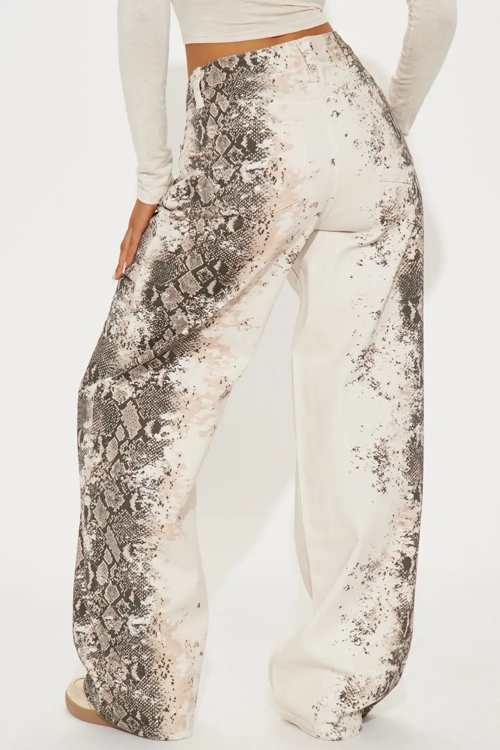Trust No Snakes Printed Baggy Jeans - White