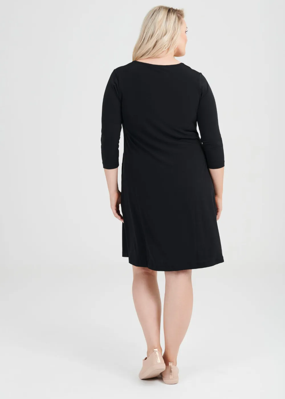 Luna Ultimate 3/4 Sleeve Dress