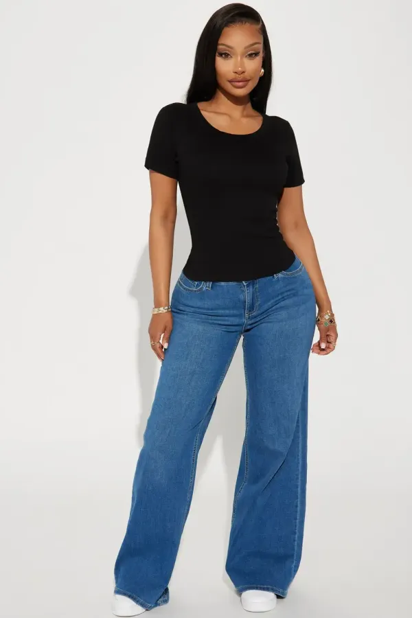 Carrie Short Sleeve Tee - Black