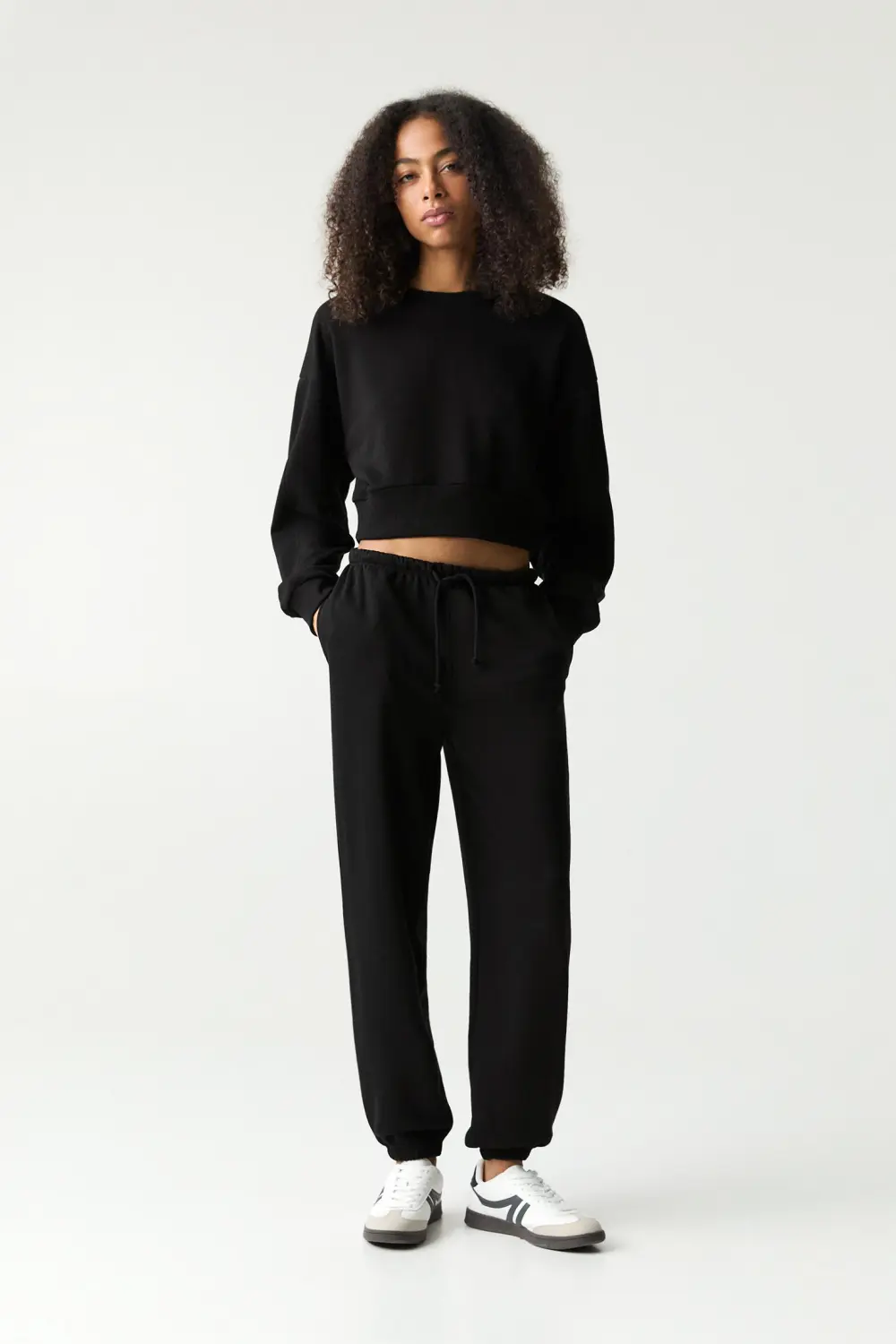 Sudadera cropped