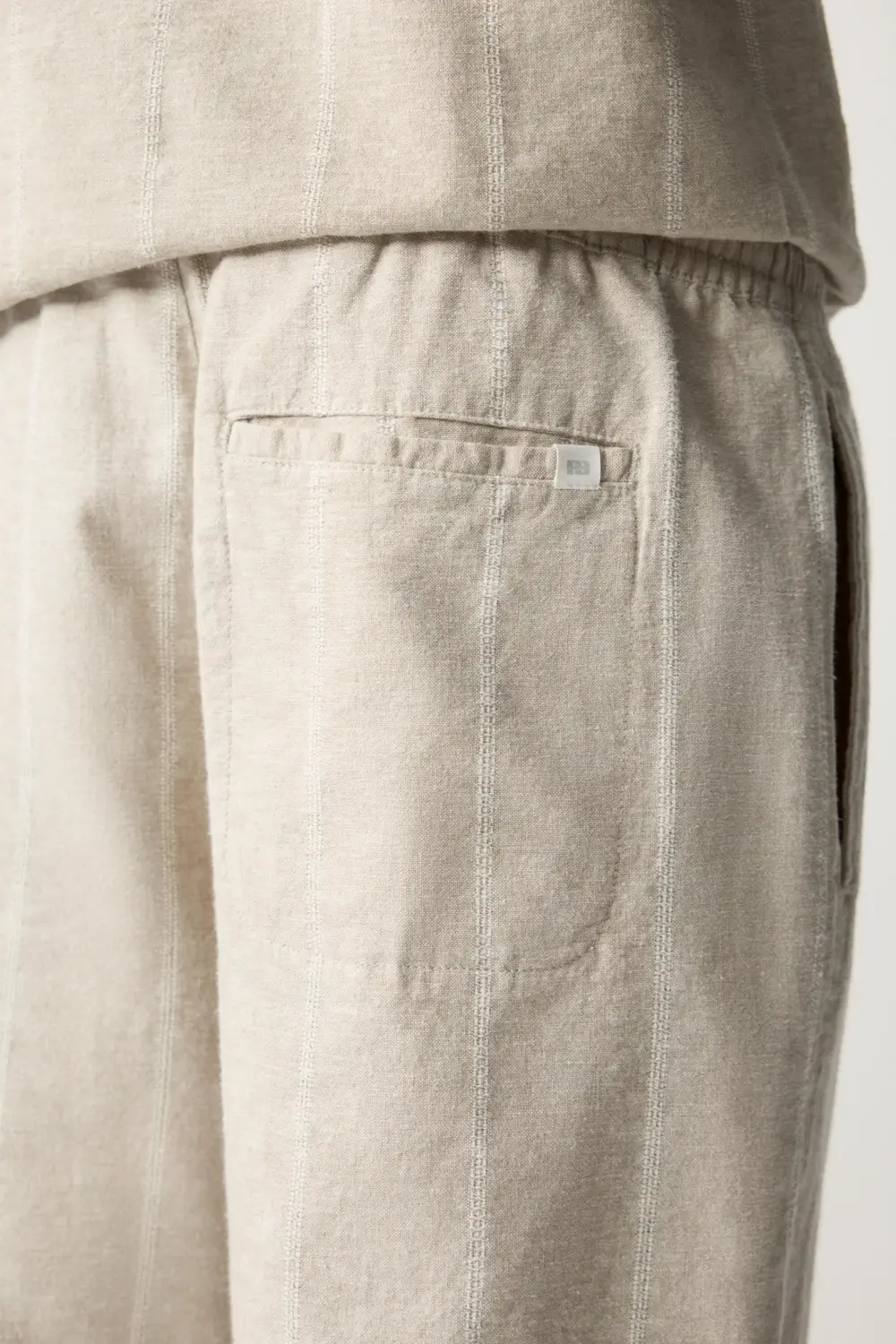 Striped linen blend Bermuda sweatpants