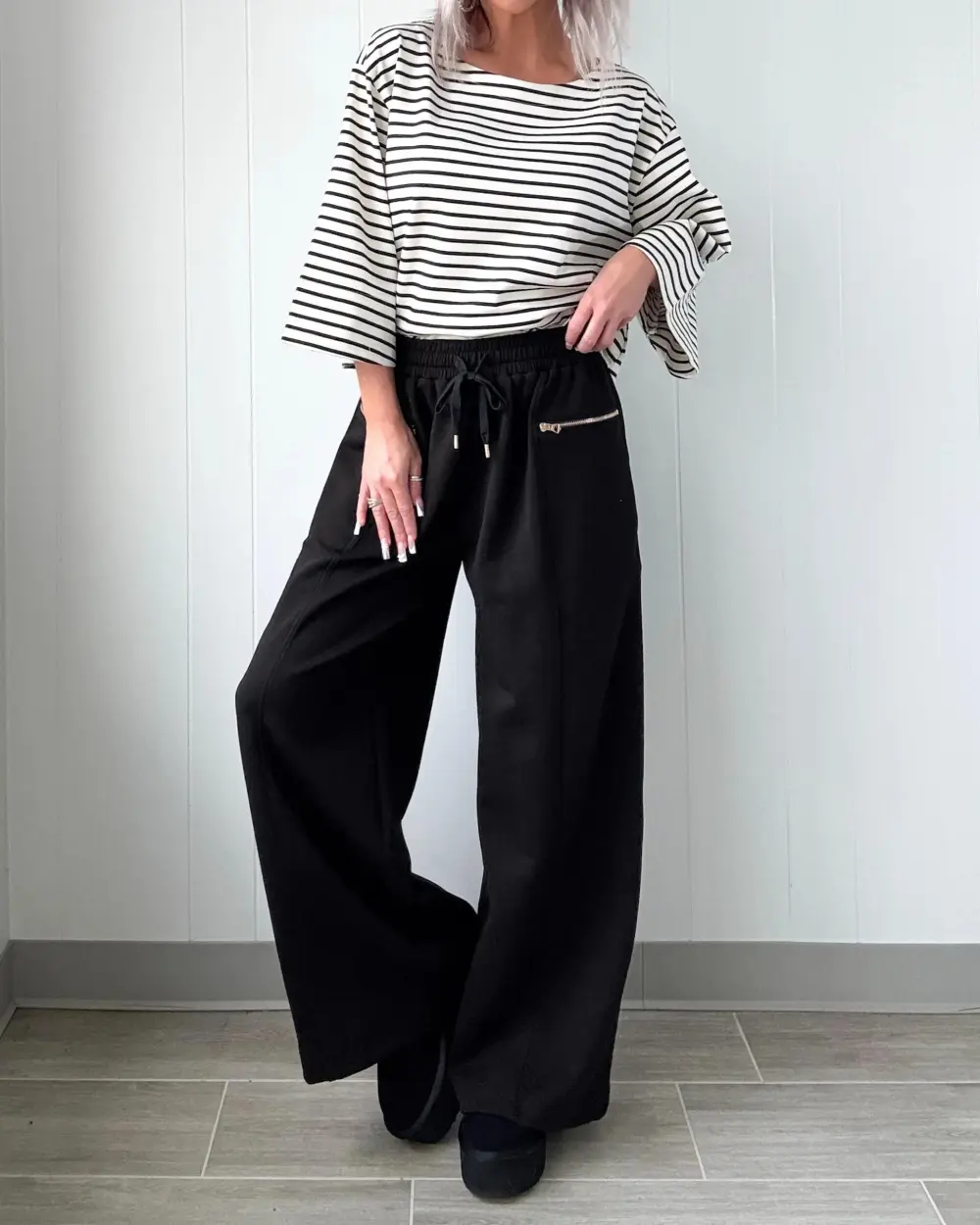 Regular Sweatpants - Black