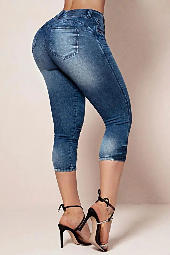 Wash Ripped Double Button High Rise Capri Jeans