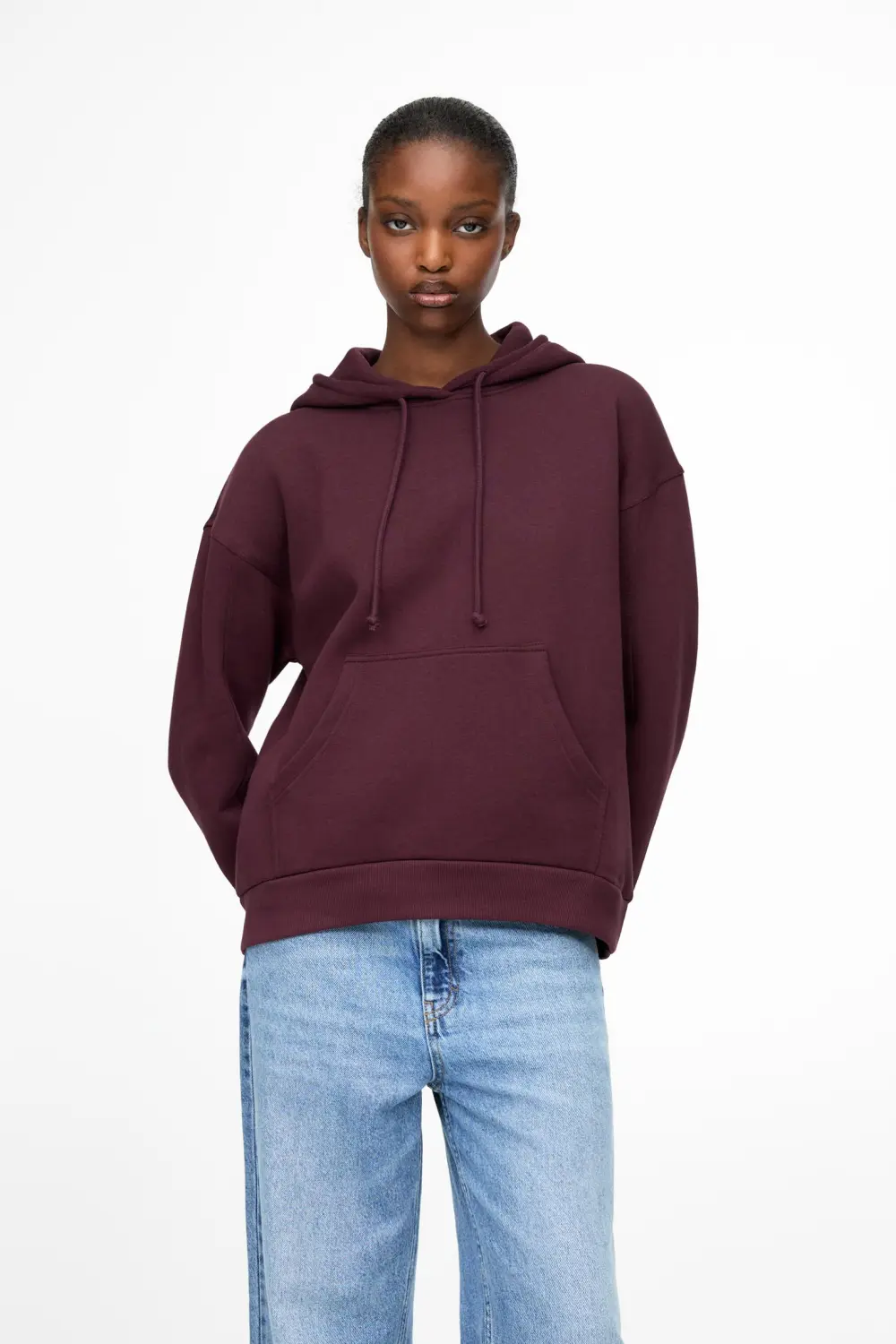Sudadera básica capucha