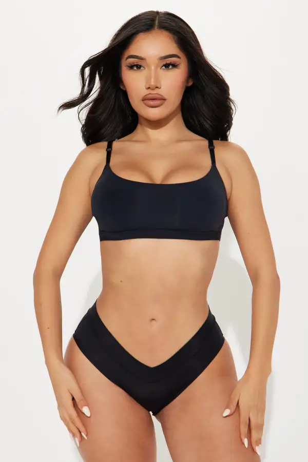 Favorite Feeling Super Soft Scoop Bralette - Black