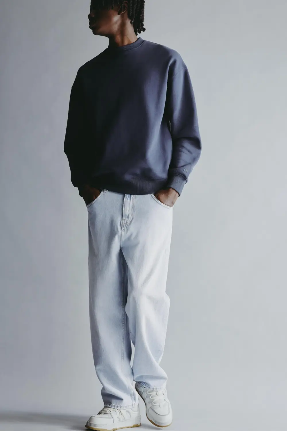 Loose baggy jeans