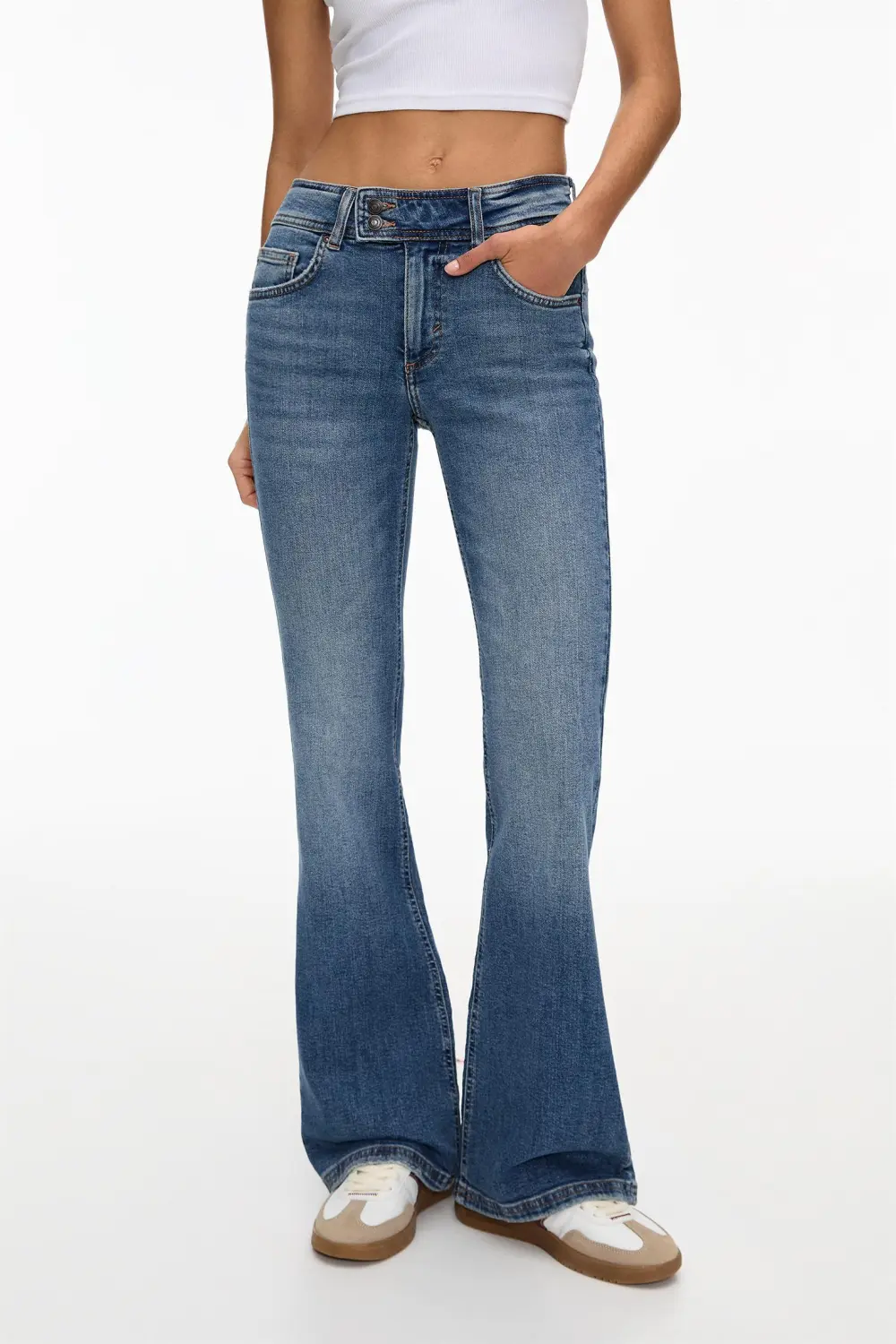 Jeans bootcut tiro bajo