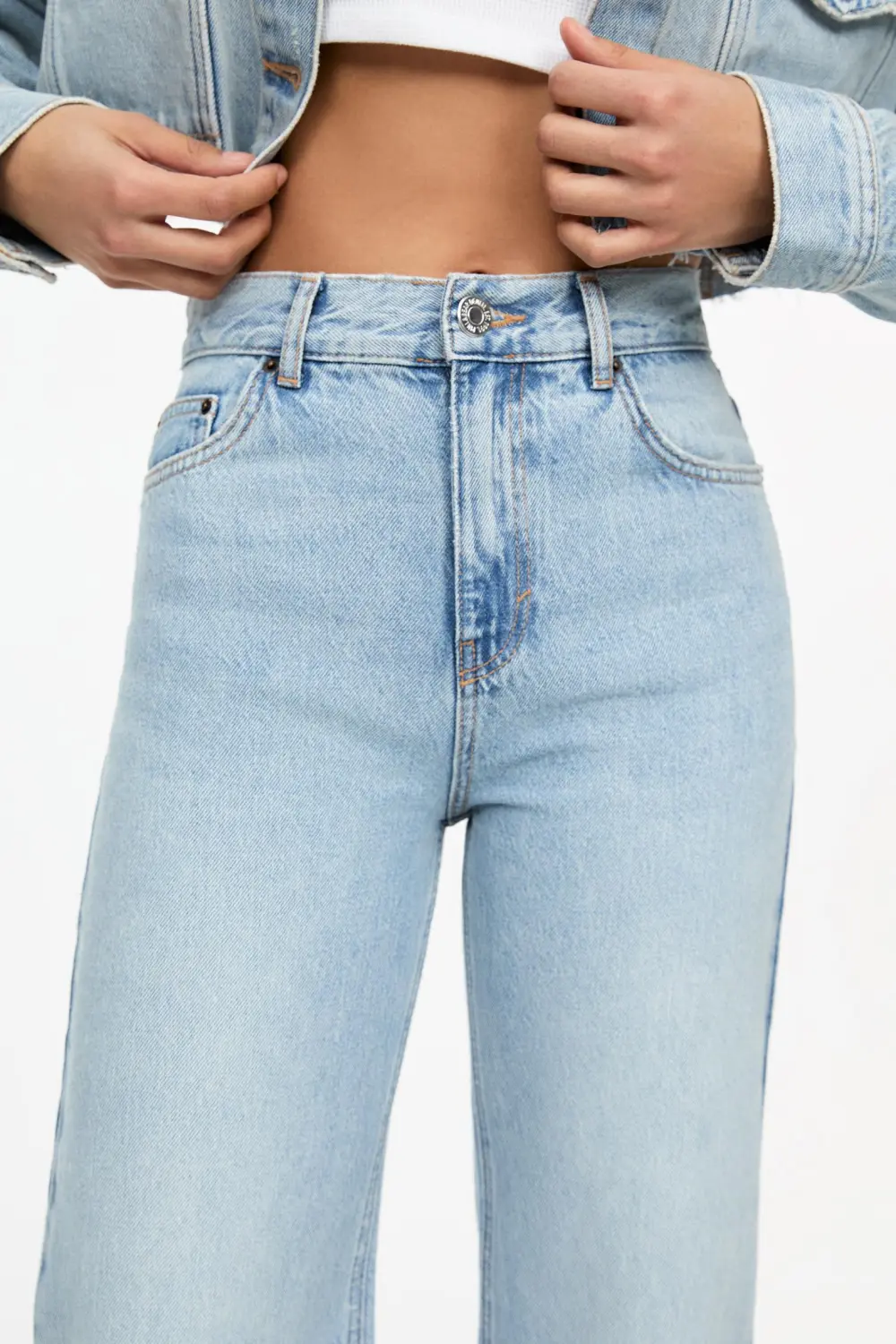 Jeans rectos tiro alto