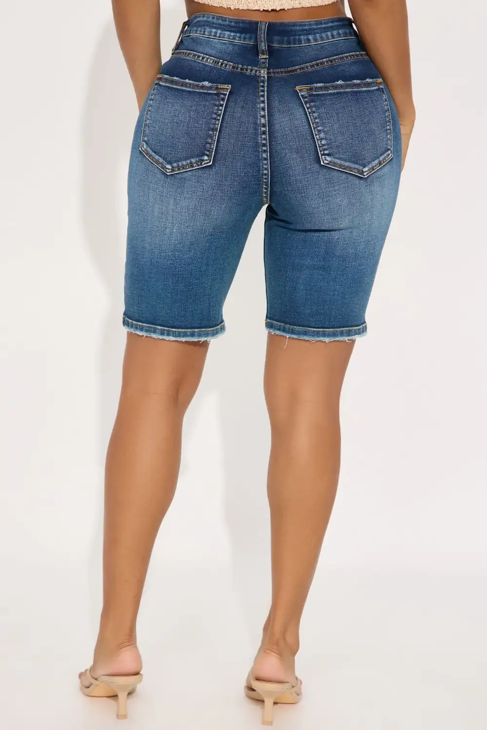 On The List Deluxe Stretch Bermuda Shorts - Dark Wash