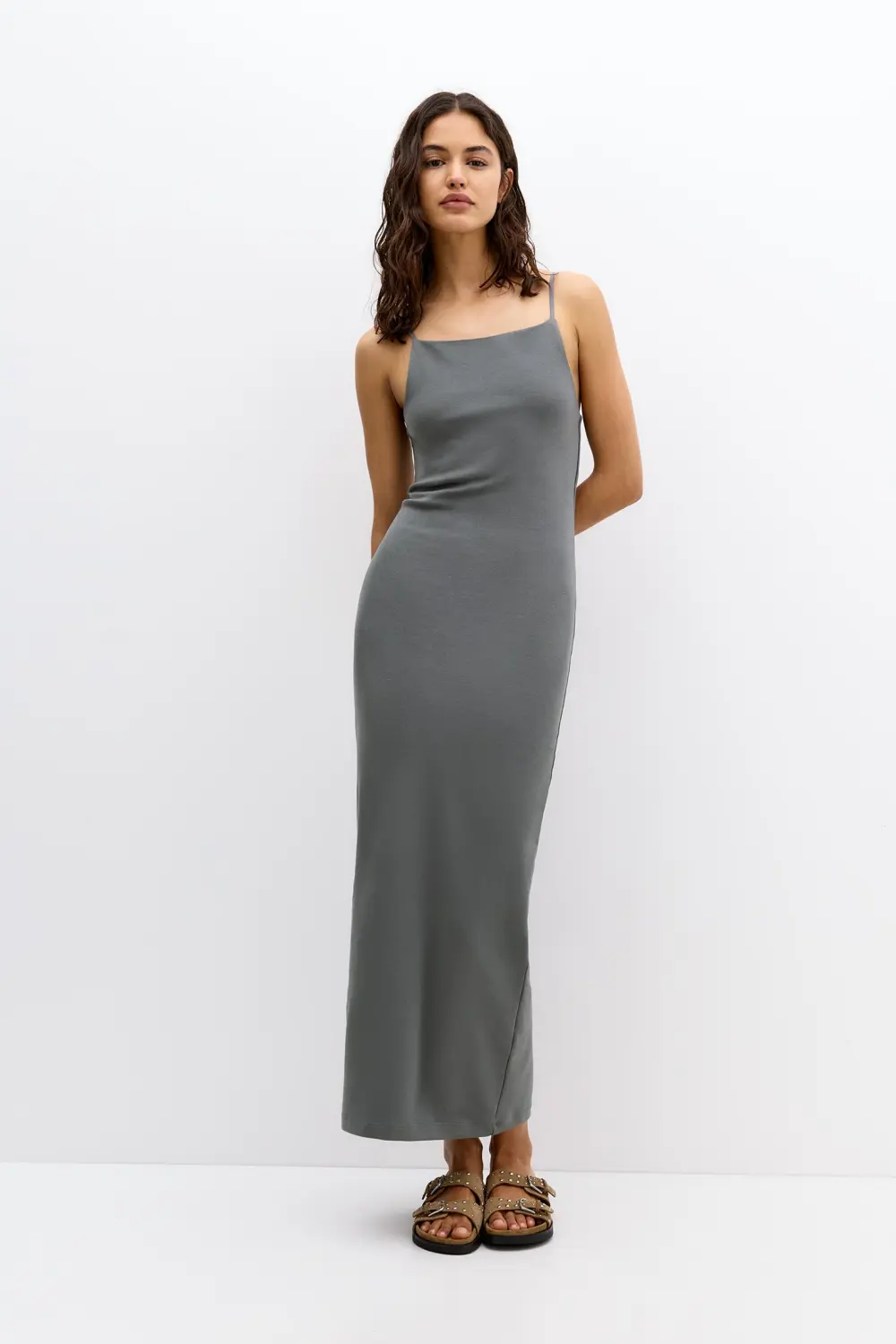 Vestido midi tirantes