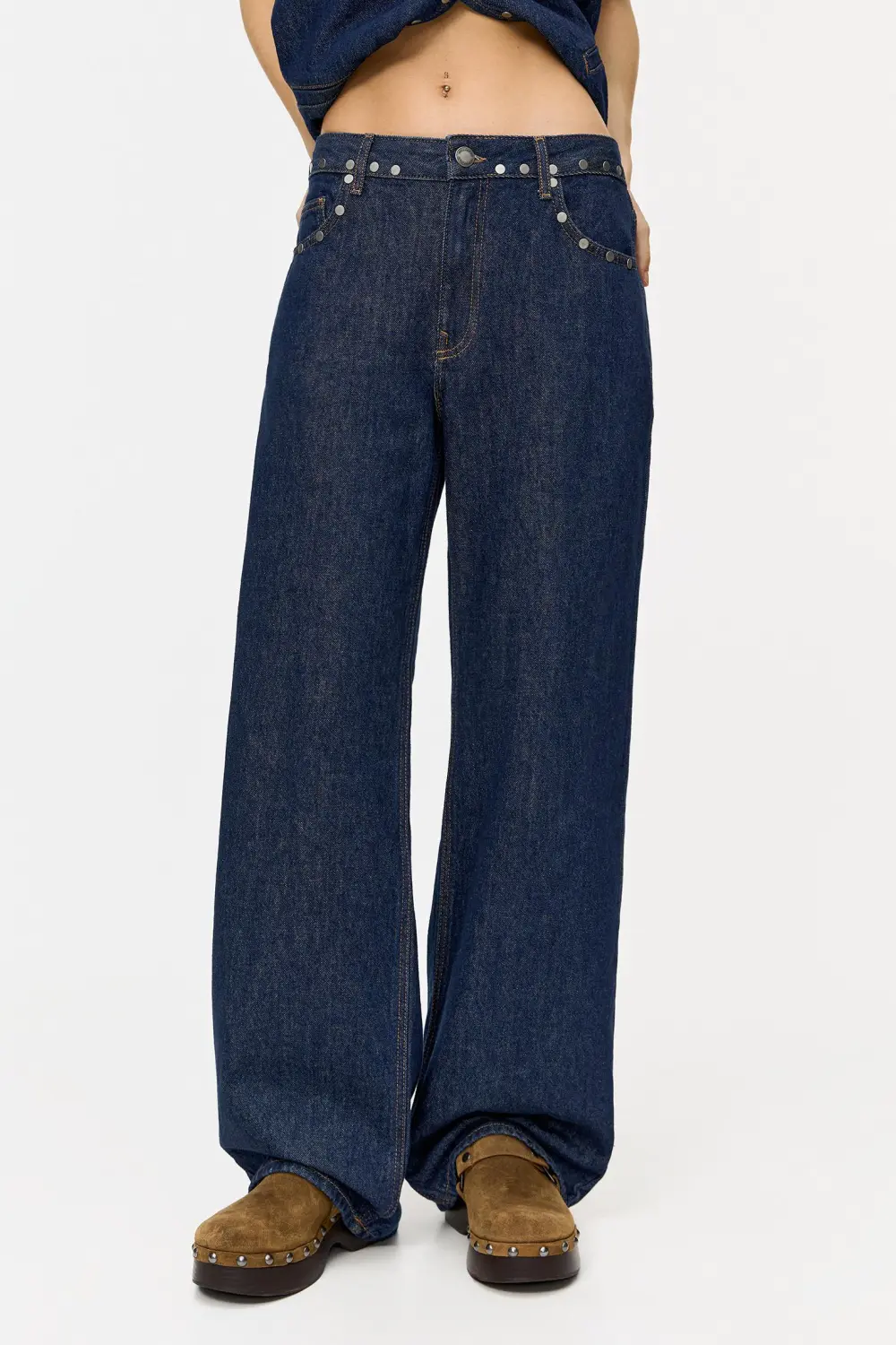Jeans rectos tachas