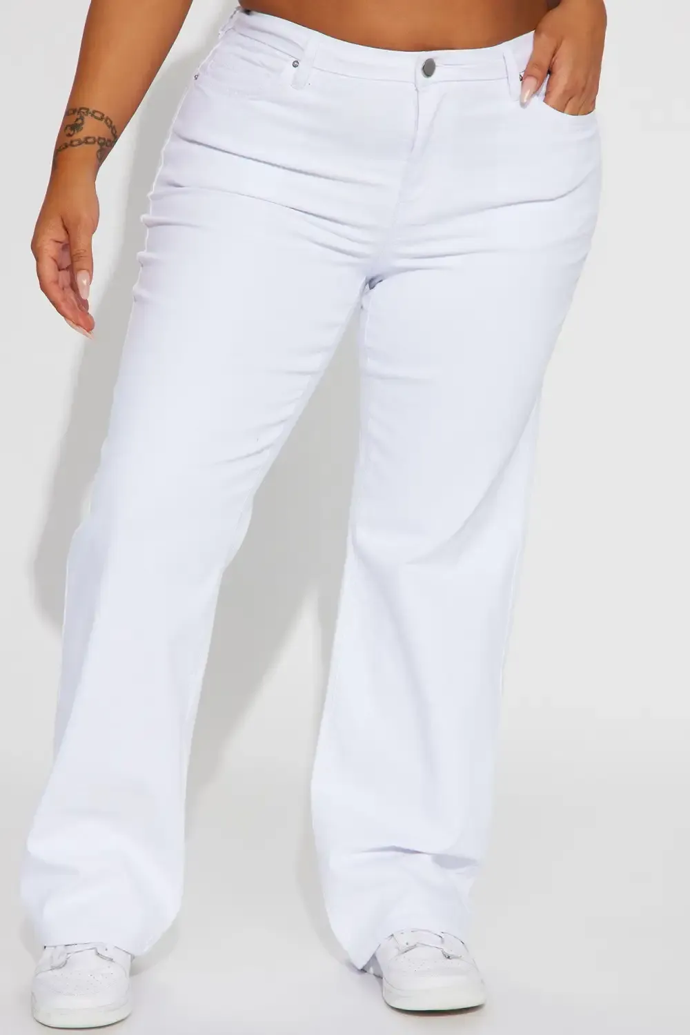 Worth It Stretch Straight Leg Jean - White