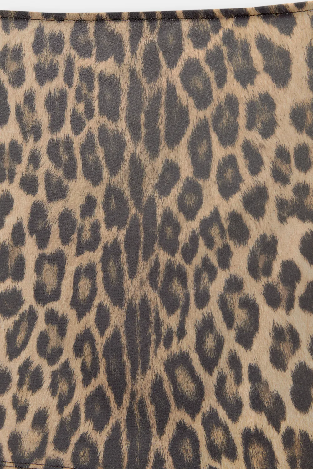Top leopardo hombros descubiertos