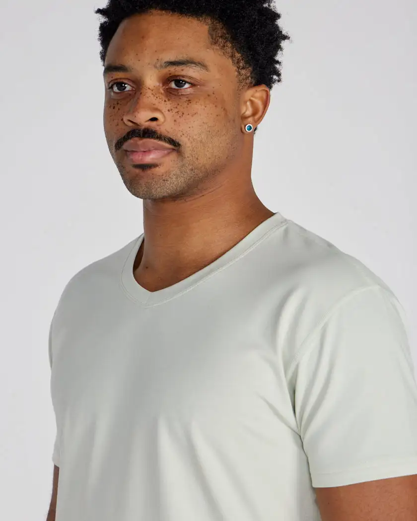 Drop-Cut V-Neck: Bylt Signature
