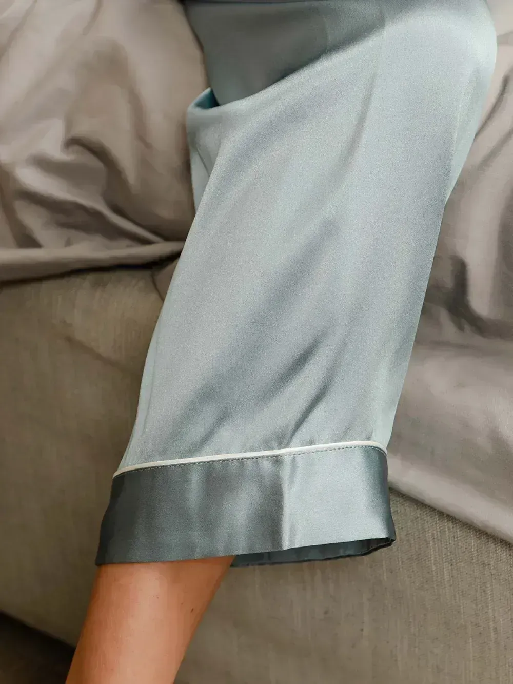 Binding Trim Long Sleeve Pure Silk Pajamas Set